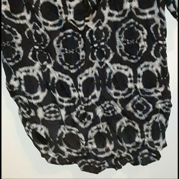 NWT da nang black silk blouse xs - Picture 7 of 13